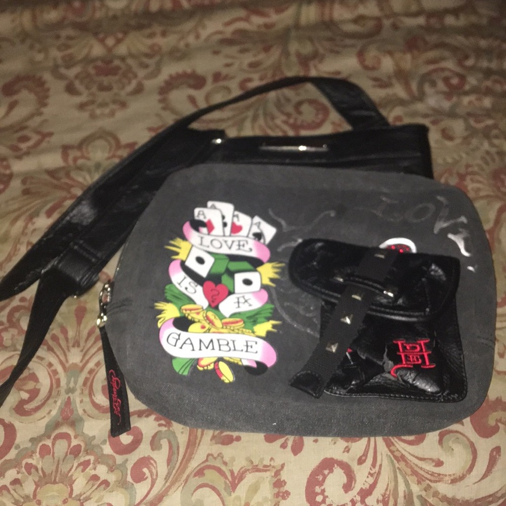 Shoulder bag